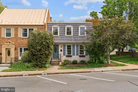 Exterior - 7360 Montcalm Dr, Mclean, VA 22102 photo 7 of 7