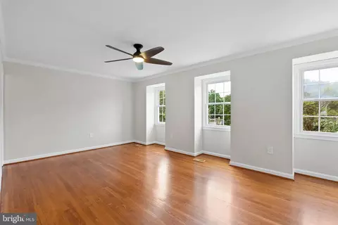 Living - 7360 Montcalm Dr, Mclean, VA 22102 photo 6 of 9