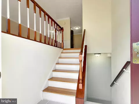 2918 Ashdown Forest Dr, Herndon, VA 20171 photo 4