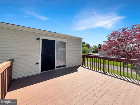 2918 Ashdown Forest Dr, Herndon, VA 20171 photo 24