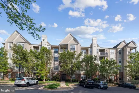 3009 Nicosh Cir #4203, Falls Church, VA 22042