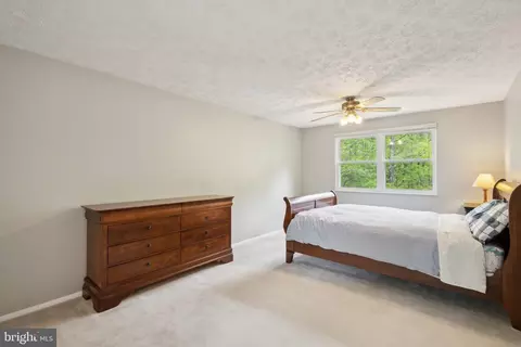 9528 Ironmaster Dr, Burke, VA 22015 photo 18
