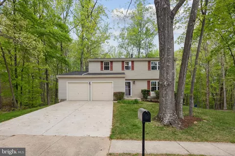 9528 Ironmaster Dr, Burke, VA 22015 photo 2