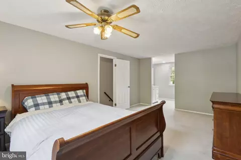 9528 Ironmaster Dr, Burke, VA 22015 photo 17