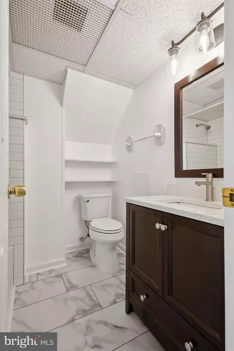 9528 Ironmaster Dr, Burke, VA 22015 photo 25