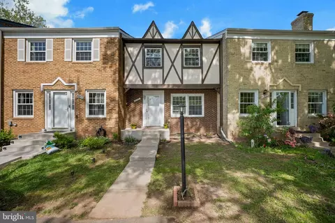 14805 Hatfield Sq, Centreville, VA 20120