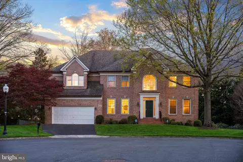 2805 Welbourne Ct, Oakton, VA 22124