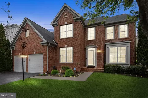 3715 Renoir Ter, Chantilly, VA 20151