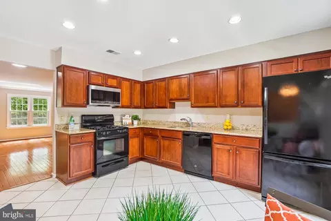 7708 Shootingstar Dr, Springfield, VA 22152 photo 18