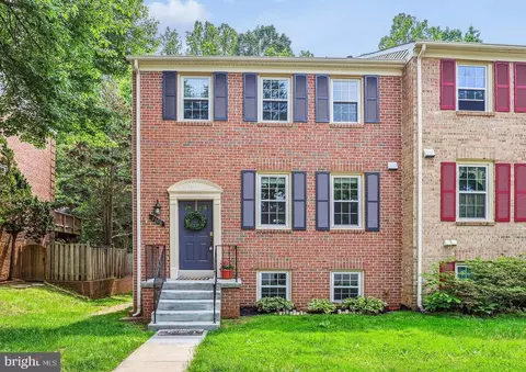 7708 Shootingstar Dr, Springfield, VA 22152