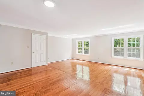 7708 Shootingstar Dr, Springfield, VA 22152 photo 10