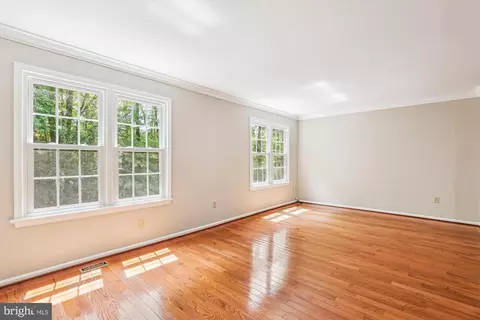 7708 Shootingstar Dr, Springfield, VA 22152 photo 8