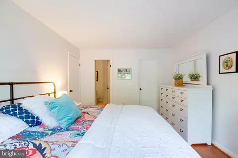 2293 Hunters Run Dr, Reston, VA 20191 photo 22