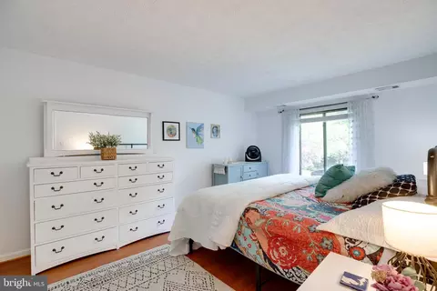 2293 Hunters Run Dr, Reston, VA 20191 photo 20
