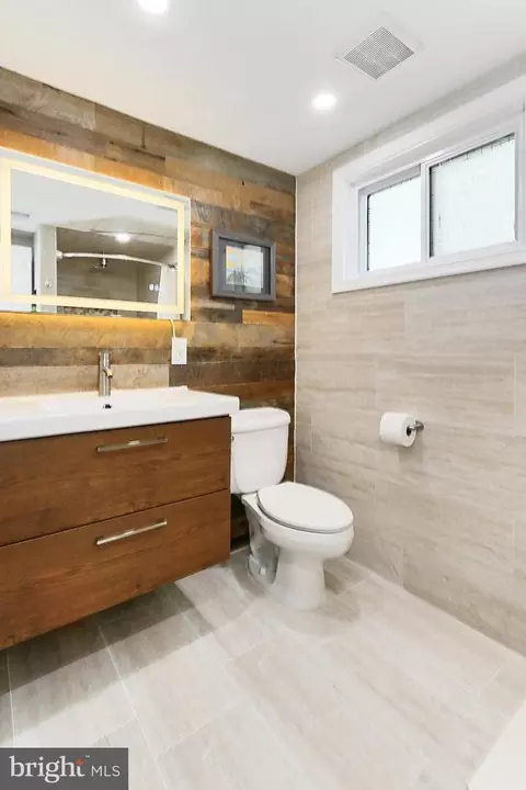7708 Harwood Pl, Springfield, VA 22152 photo 18