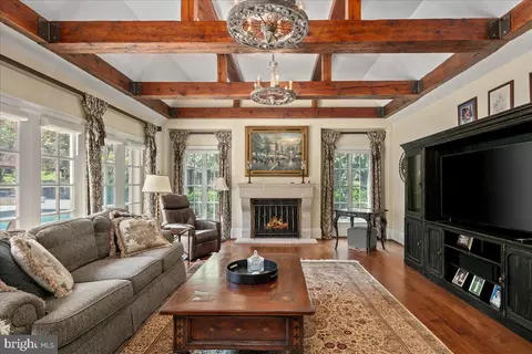 Living - 12905 Compton Rd, Clifton, VA 20124 photo 7 of 9