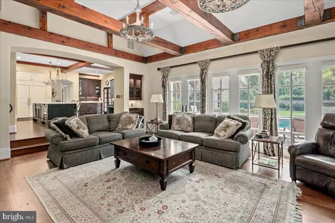 Living - 12905 Compton Rd, Clifton, VA 20124 photo 8 of 9
