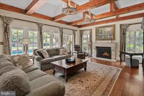 Living - 12905 Compton Rd, Clifton, VA 20124 photo 6 of 9