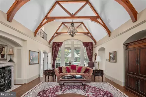 Living - 12905 Compton Rd, Clifton, VA 20124 photo 4 of 9