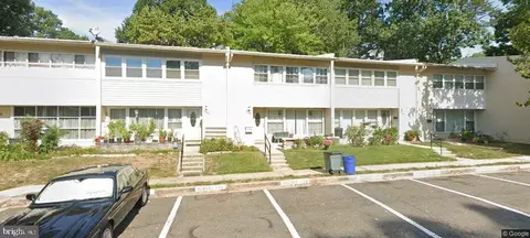 4708 Parkman Ct, Annandale, VA 22003