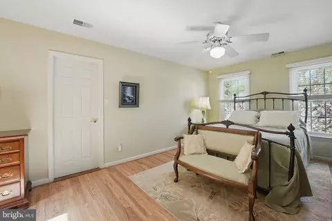 8717 Evangel Dr, Springfield, VA 22153 photo 32