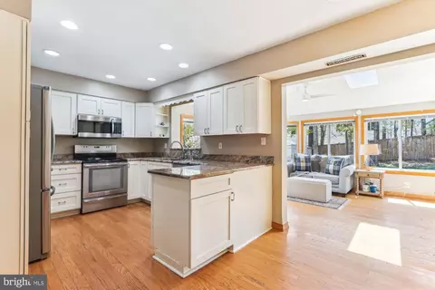 Other - 6910 Sprouse Ct, Springfield, VA 22153 photo 4 of 10