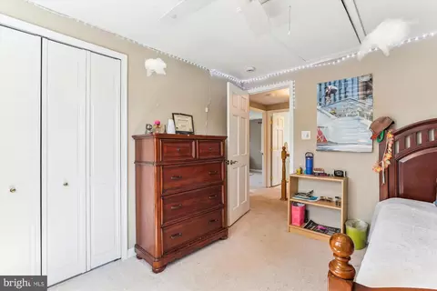 Bedroom - 6910 Sprouse Ct, Springfield, VA 22153 photo 9 of 9