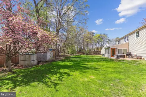 Exterior - 6910 Sprouse Ct, Springfield, VA 22153 photo 2 of 6
