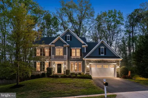 1817 Prelude Dr, Vienna, VA 22182