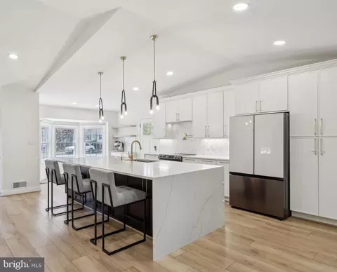 10012 Cotton Farm Rd, Fairfax, VA 22032