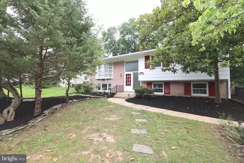 1205 Collingwood Rd, Alexandria, VA 22308