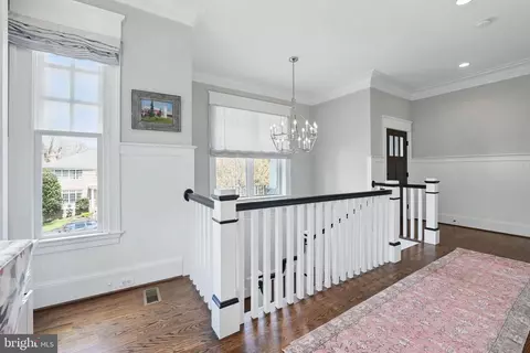 Entry Way - 6645 Byrns Pl, Mclean, VA 22101 photo 15 of 15