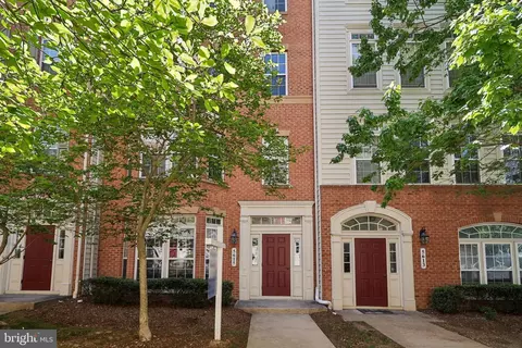 5615 Harrington Falls Ln #K, Alexandria, VA 22312