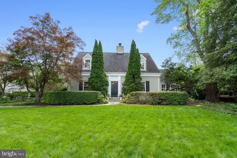 Exterior - 6511 Ridge St, Mclean, VA 22101 photo 3 of 6