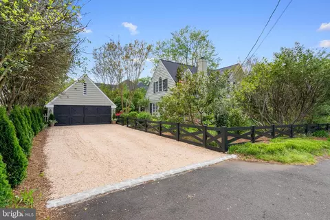 Exterior - 6511 Ridge St, Mclean, VA 22101 photo 6 of 6