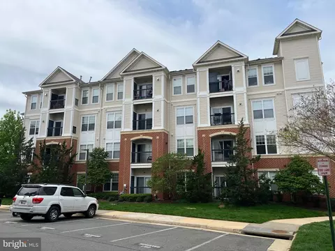 11352 Aristotle Dr #7-306, Fairfax, VA 22030
