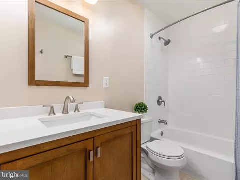 2272 Gunsmith Sq, Reston, VA 20191 photo 17