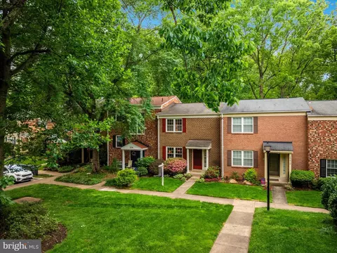 2272 Gunsmith Sq, Reston, VA 20191 photo 25