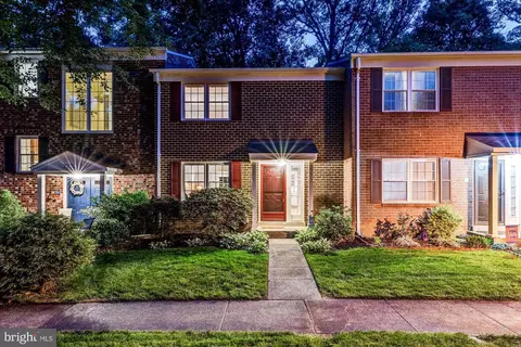 2272 Gunsmith Sq, Reston, VA 20191 photo 26