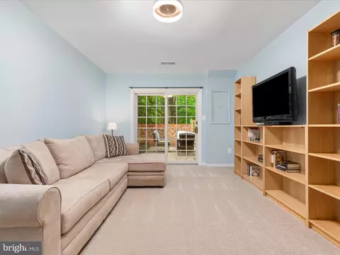 2272 Gunsmith Sq, Reston, VA 20191 photo 18