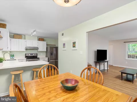 2272 Gunsmith Sq, Reston, VA 20191 photo 8
