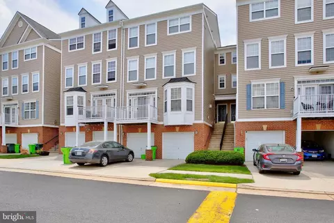 13525 Davinci Ln #70, Herndon, VA 20171