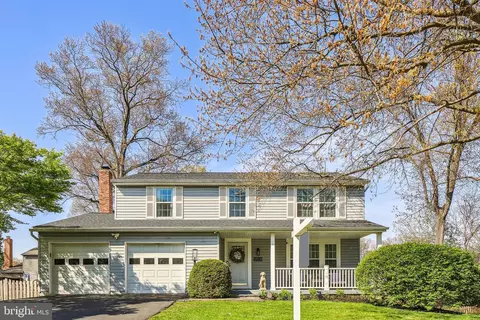 12508 Rock Chapel Ct, Herndon, VA 20170