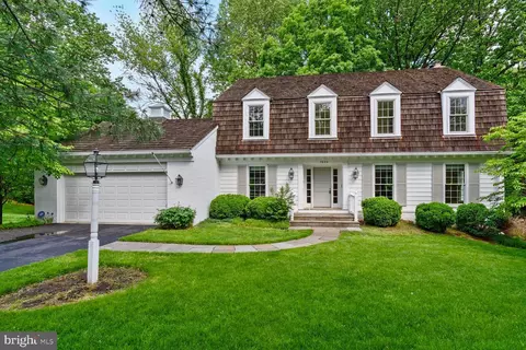 7620 Huntmaster Ln, Mclean, VA 22102