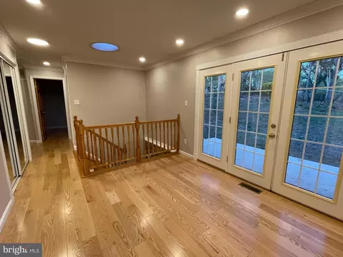 Living - 5211 Southampton Dr, Springfield, VA 22151 photo 3 of 4