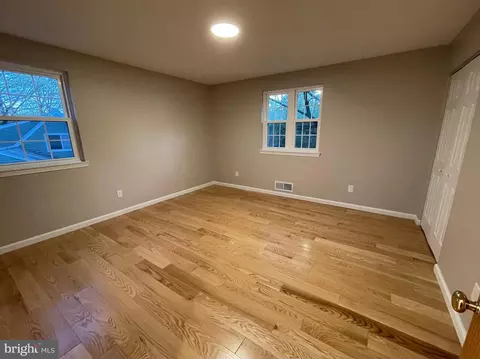 Bedroom - 5211 Southampton Dr, Springfield, VA 22151 photo 1 of 5
