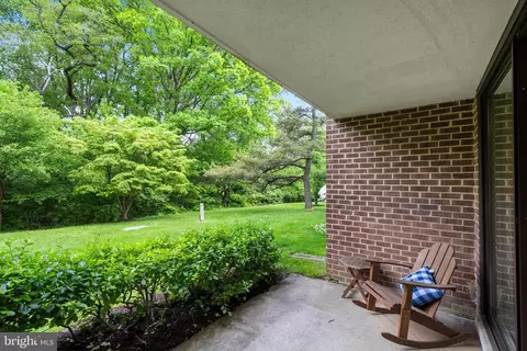 Exterior - 1433 Northgate Sq #1A, Reston, VA 20190 photo 2 of 3