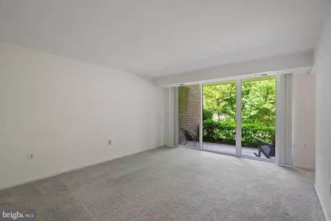 Living - 1433 Northgate Sq #1A, Reston, VA 20190 photo 2 of 3