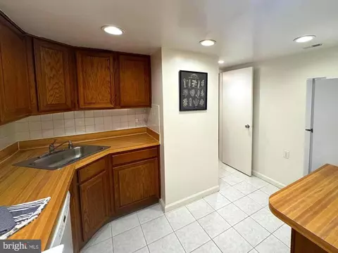 Kitchen - 1433 Northgate Sq #1A, Reston, VA 20190 photo 2 of 4