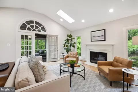 Other - 6530 Heather Brook Ct, Mclean, VA 22101 photo 10 of 25